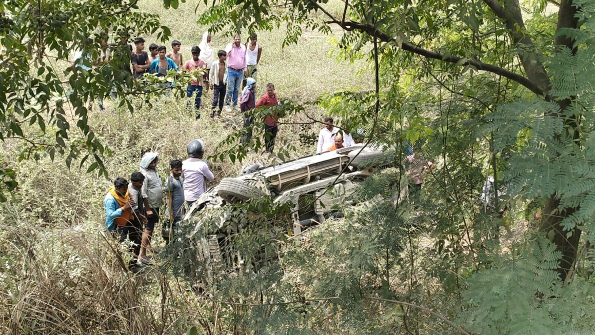 बिहार: अनियंत्रित स्कॉर्पियो की चपेट में आने से बाइक चालक की मौत