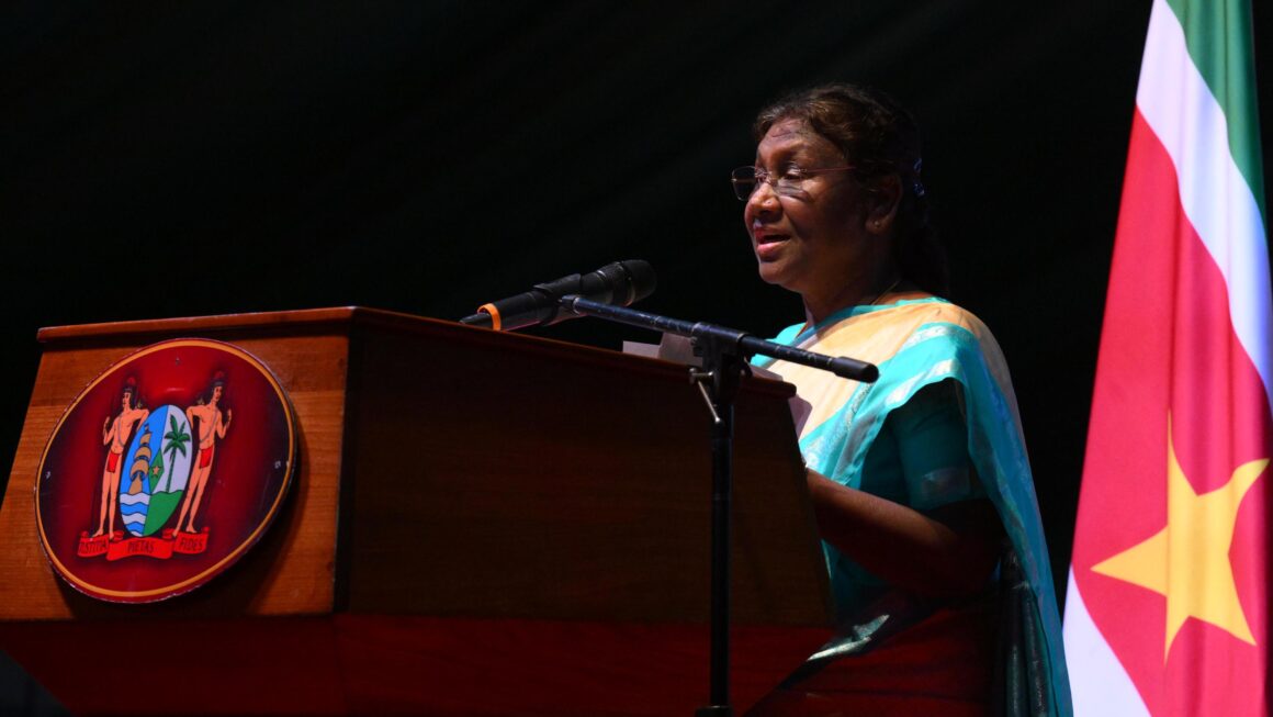 भारत की राष्ट्रपति को सूरीनाम का सर्वोच्च नागरिक सम्मान