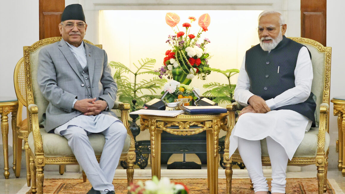 नेपाली प्रधानमंत्री से पीएम मोदी,व्यापार और सीमा सहित कई मुद्दों पर की वार्ता