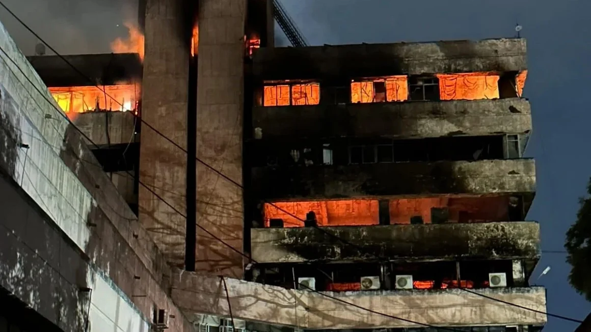 सतपुड़ा भवन में आग पर काबू, शिवराज ने बुलाई समीक्षा बैठक