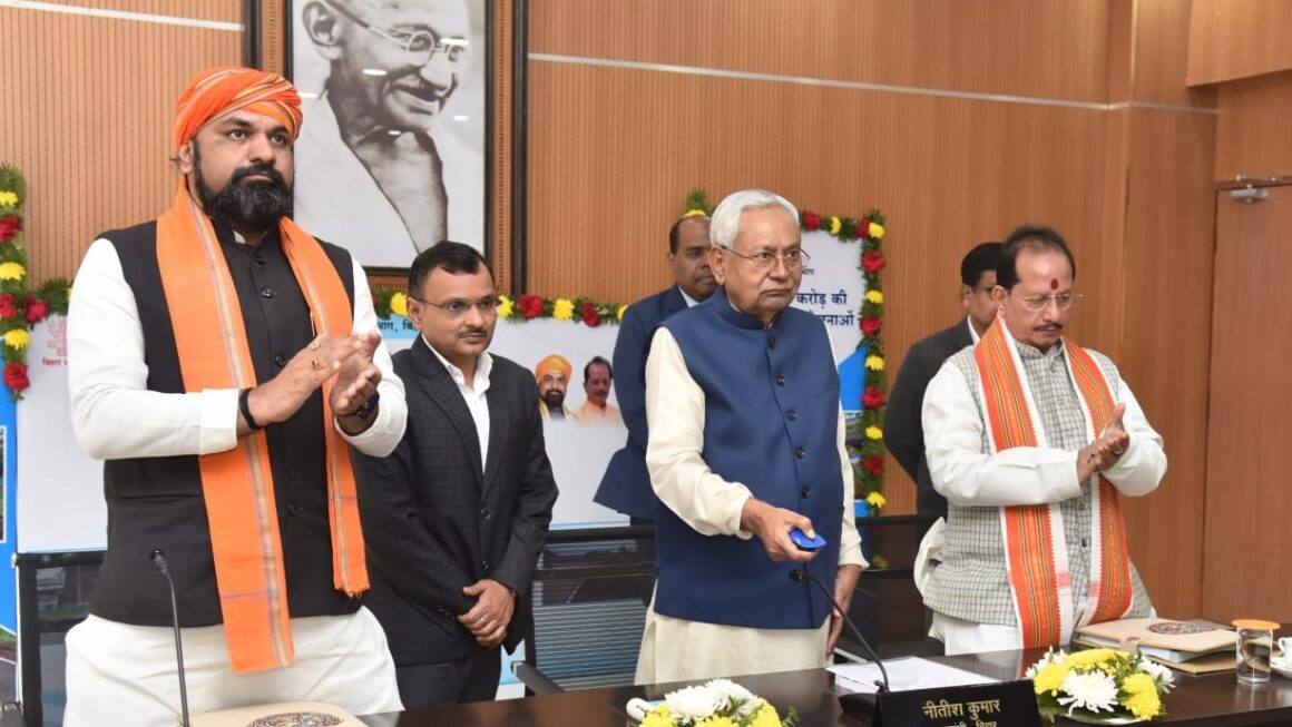 ‘हमारा बिहार, हमारी सड़क’ ऐप से ग्रामीण यातायात में होगा सुधार : नीतीश