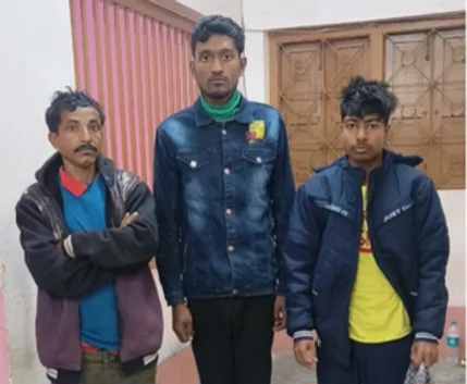 पश्चिम बंगाल: पुलिस ने नादिया जिले में दो बांग्लादेशी नागरिकों के साथ एक दलाल को किया गिरफ्तार