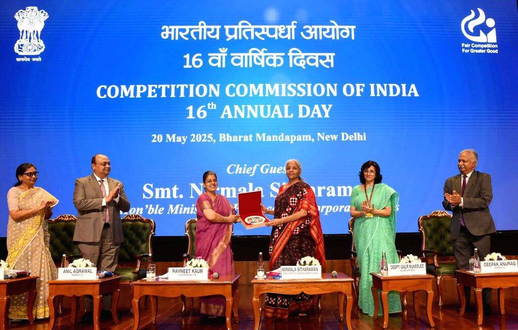 सीसीआई की स्वतंत्र और निष्पक्ष बाजार सुनिश्चित करने में अहम भूमिका : वित्त मंत्री निर्मला सीतारमण