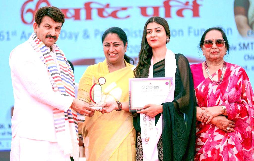 छात्रों, शिक्षकों और कर्मचारियों के सामूहिक प्रयासों से एक ‘नया श्यामलाल कॉलेज’ अस्तित्व में आया