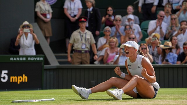 Iga Swiatek Claims Maiden Wimbledon Championship