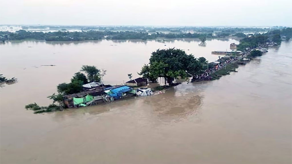 लगातार बारिश से बिहार में गंगा समेत सभी नदियां उफान पर, अबतक 19 लोगों की मौत