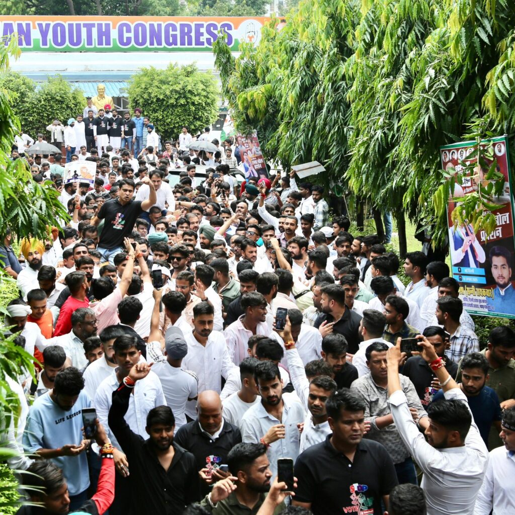 युवा कांग्रेस और एनएसयूआई ने ‘वोट चोरी’ को लेकर किया विरोध प्रदर्शन