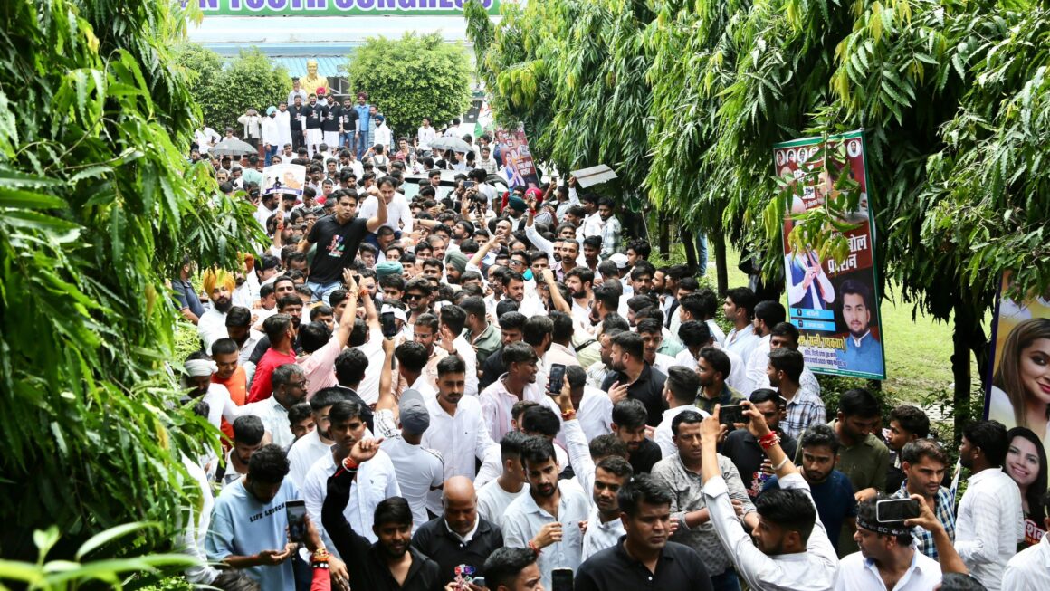 युवा कांग्रेस और एनएसयूआई ने ‘वोट चोरी’ को लेकर किया विरोध प्रदर्शन