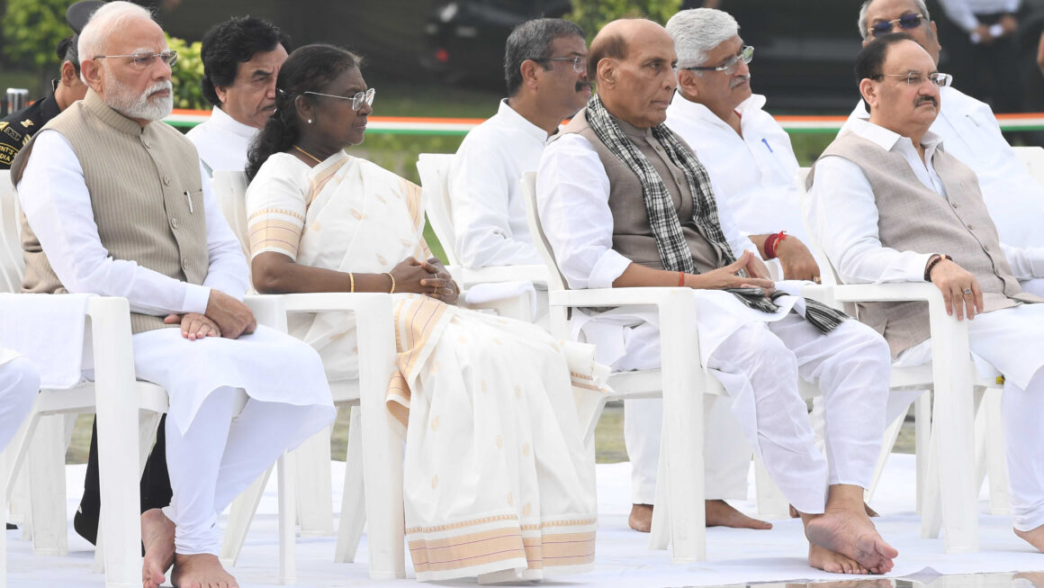पूर्व प्रधानमंत्री अटल बिहारी वाजपेयी की पुण्यतिथि पर देश ने दी श्रद्धांजलि