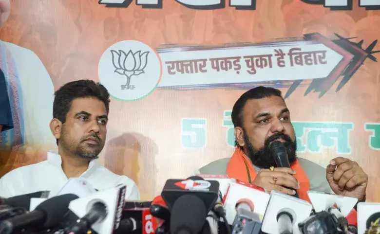 राष्ट्रीय प्रतीक के विरोधियों पर कार्रवाई हो : सम्राट चौधरी