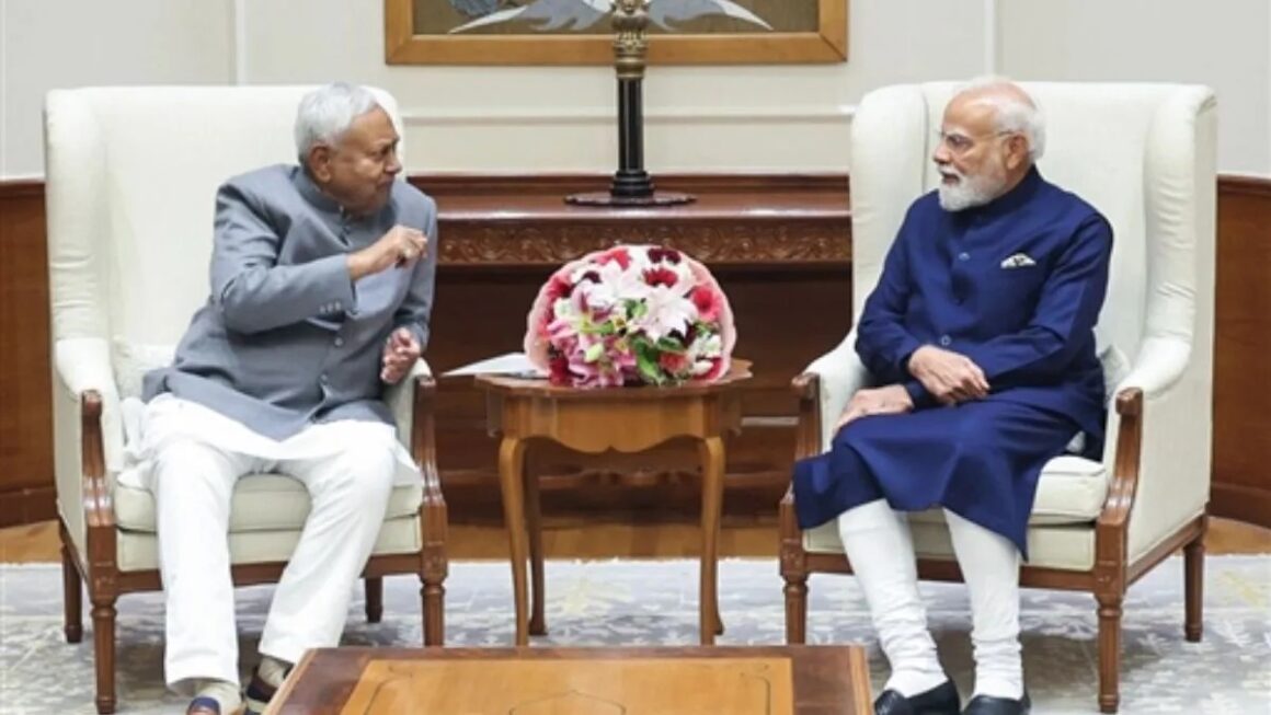 बिहार कैबिनेट विस्तार को लेकर हलचल तेज, पीएम मोदी और अमित शाह से मिले सीएम नीतीश कुमार