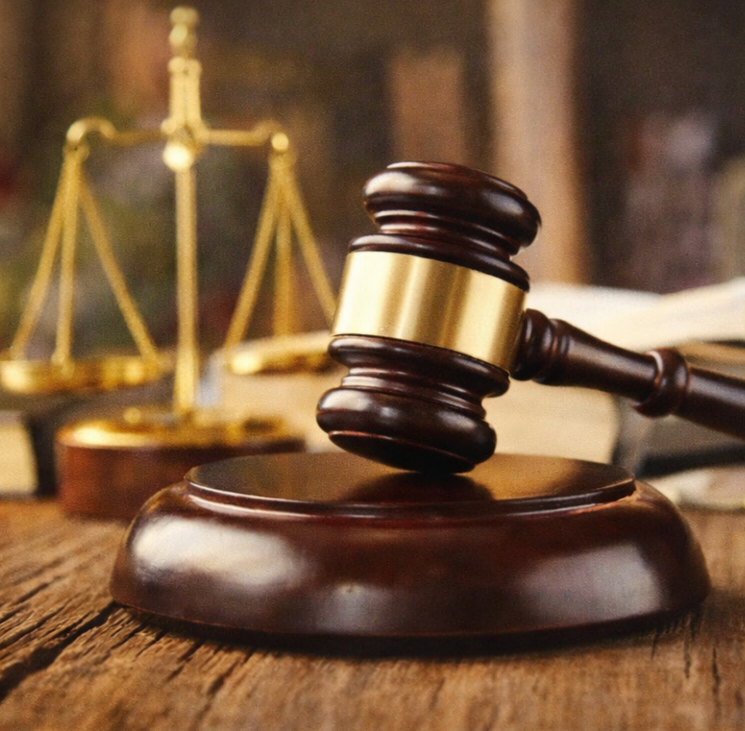 प्राथमिकी दर्ज न करने पर गरखा थानाध्यक्ष पर गिरी गाज, विशेष न्यायाधीश ने एसएसपी को विभागीय कार्रवाई का दिया आदेश