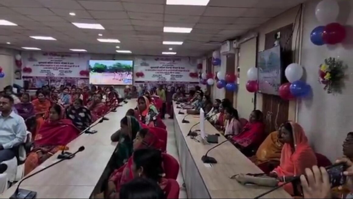 सारण की बेटियों को सशक्तिकरण की सौगात: 83,103 महिलाओं के खातों में पहुँची 10-10 हजार की पहली किस्त