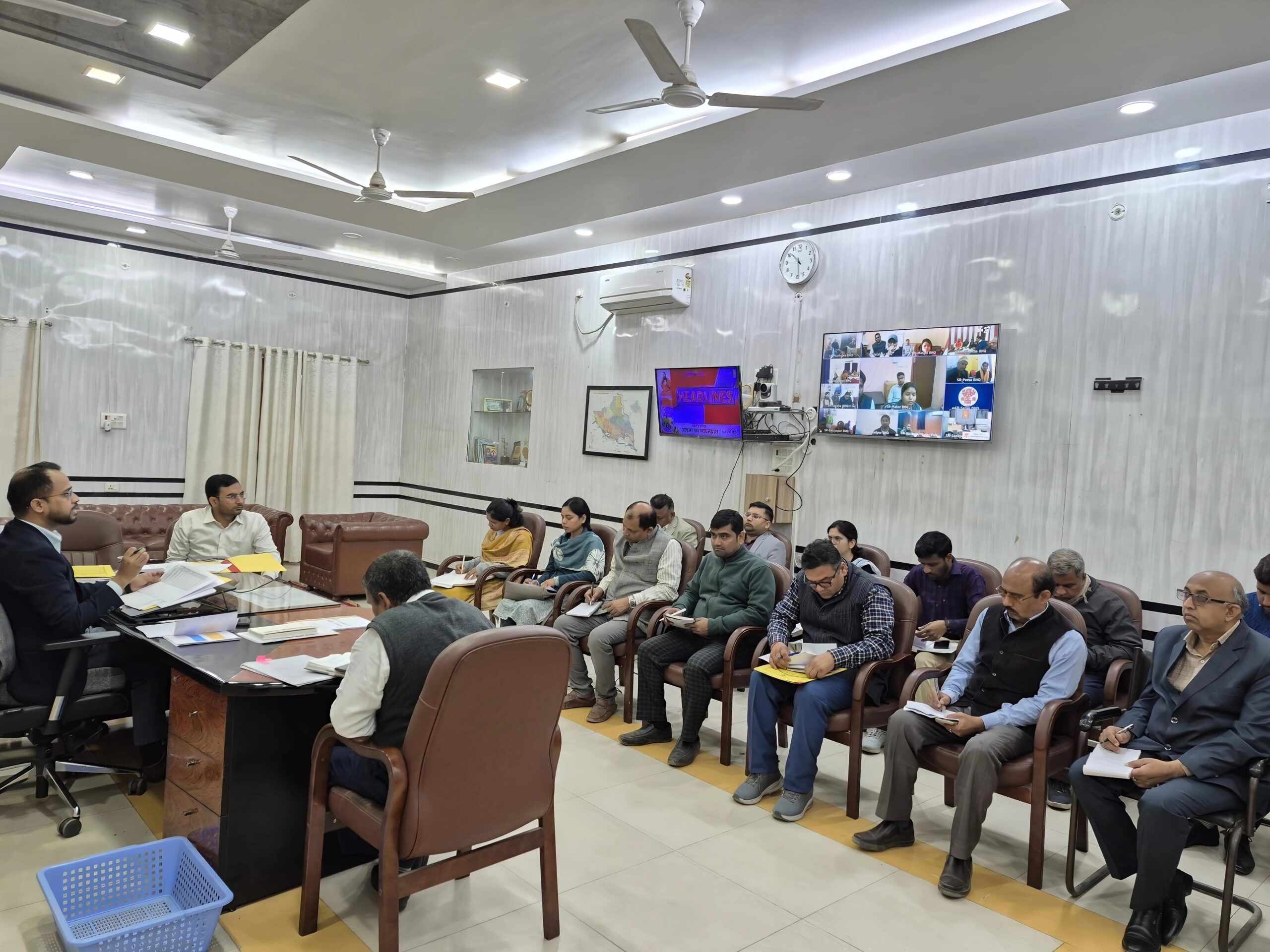 फार्मर रजिस्ट्री में सुस्ती पर जिलाधिकारी सख्त, अंचल से प्रखंड तक बढ़ाई गई निगरानी