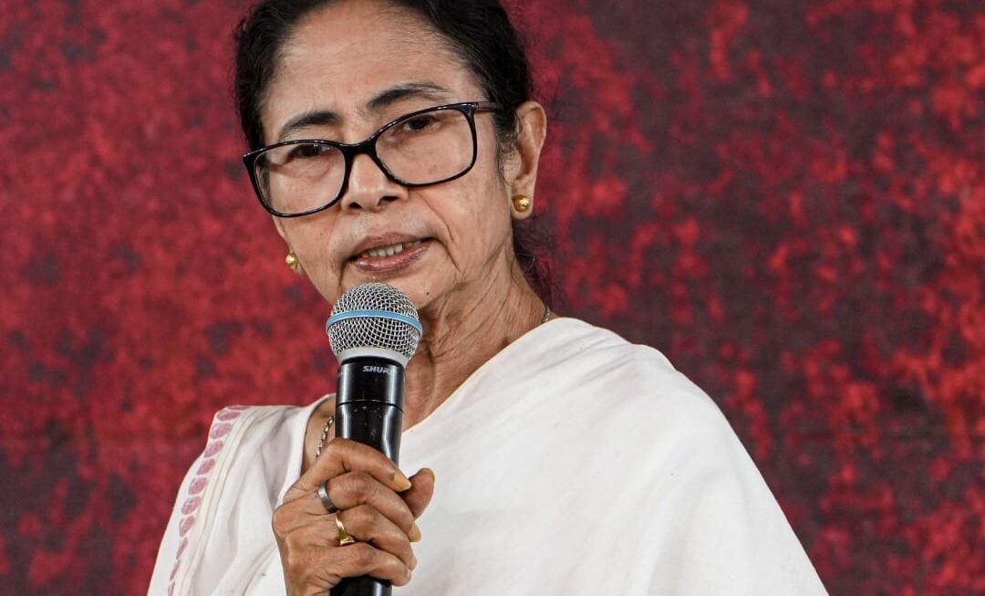 भवानीपुर में हाई-वोल्टेज मुकाबला तय: ममता बनर्जी बनाम सुवेंदु अधिकारी, TMC ने 291 सीटों पर उम्मीदवार घोषित किए